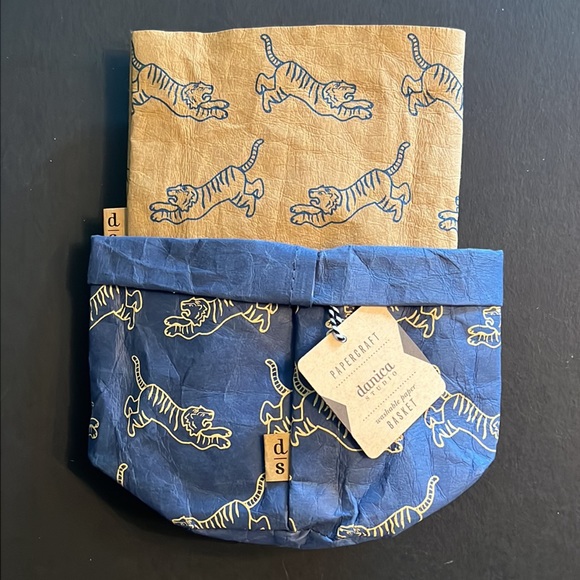 paper “baskets” set of 2-playful tiger design-folds flat/nests between uses-NWT - Picture 3 of 16